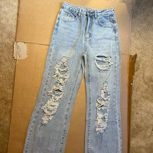BRAND NEW!!!!  ripped jeans